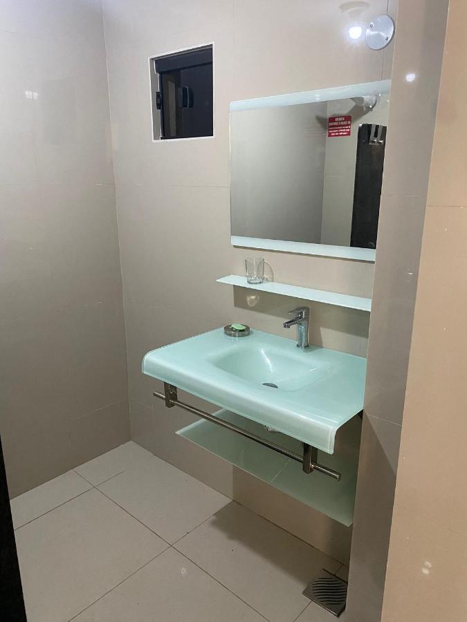 Espana Suites Hotel Ciudad del Este Eksteriør billede